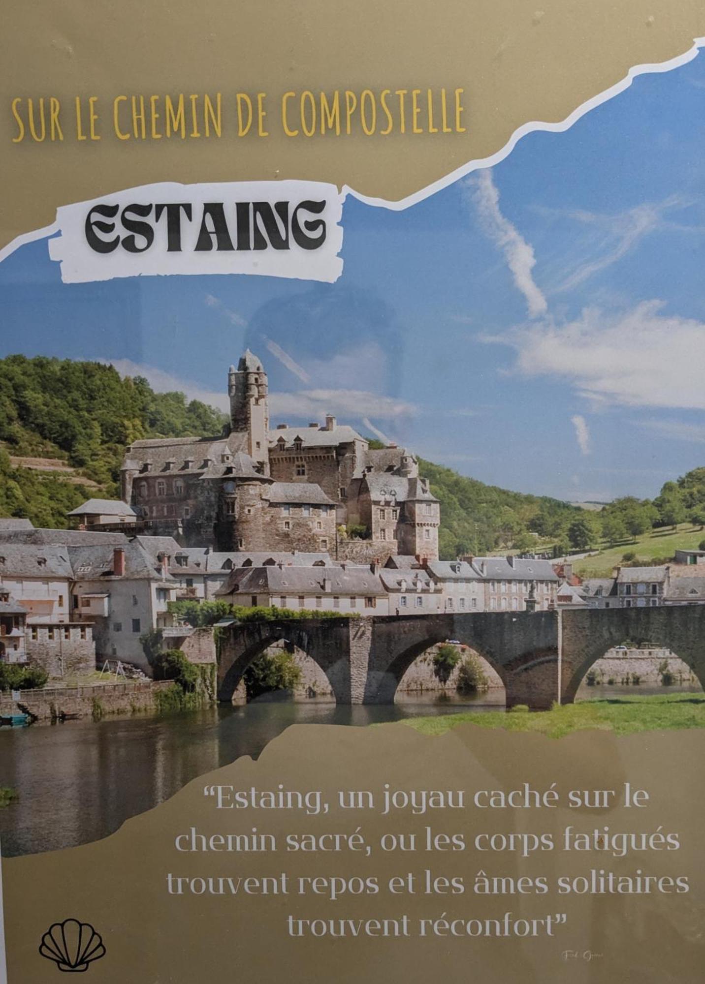 Chez Cornelia Bed & Breakfast Estaing  Eksteriør bilde